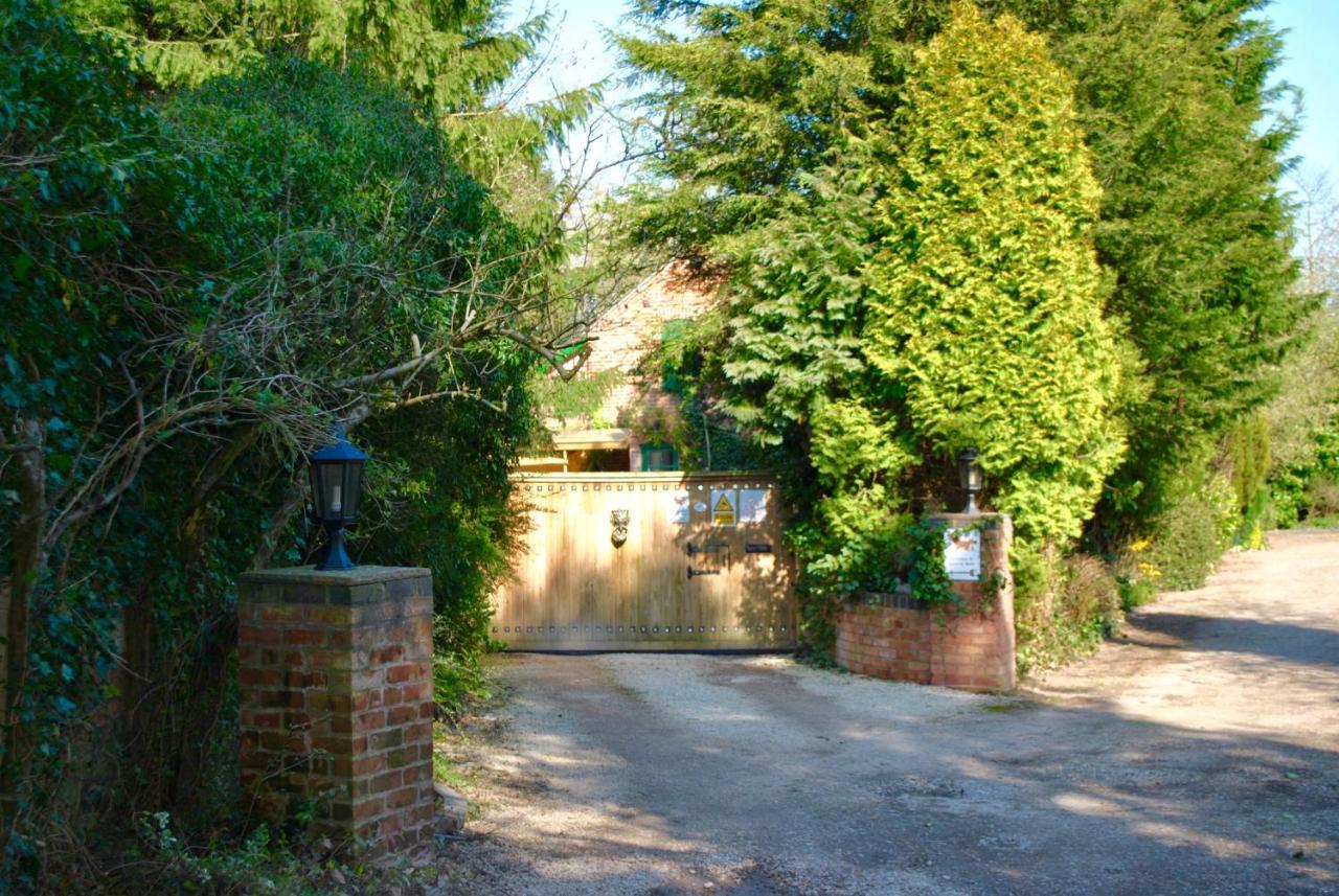Villa Squirrel Barn Milwich Exterior foto